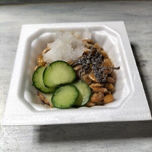 生野菜と納豆